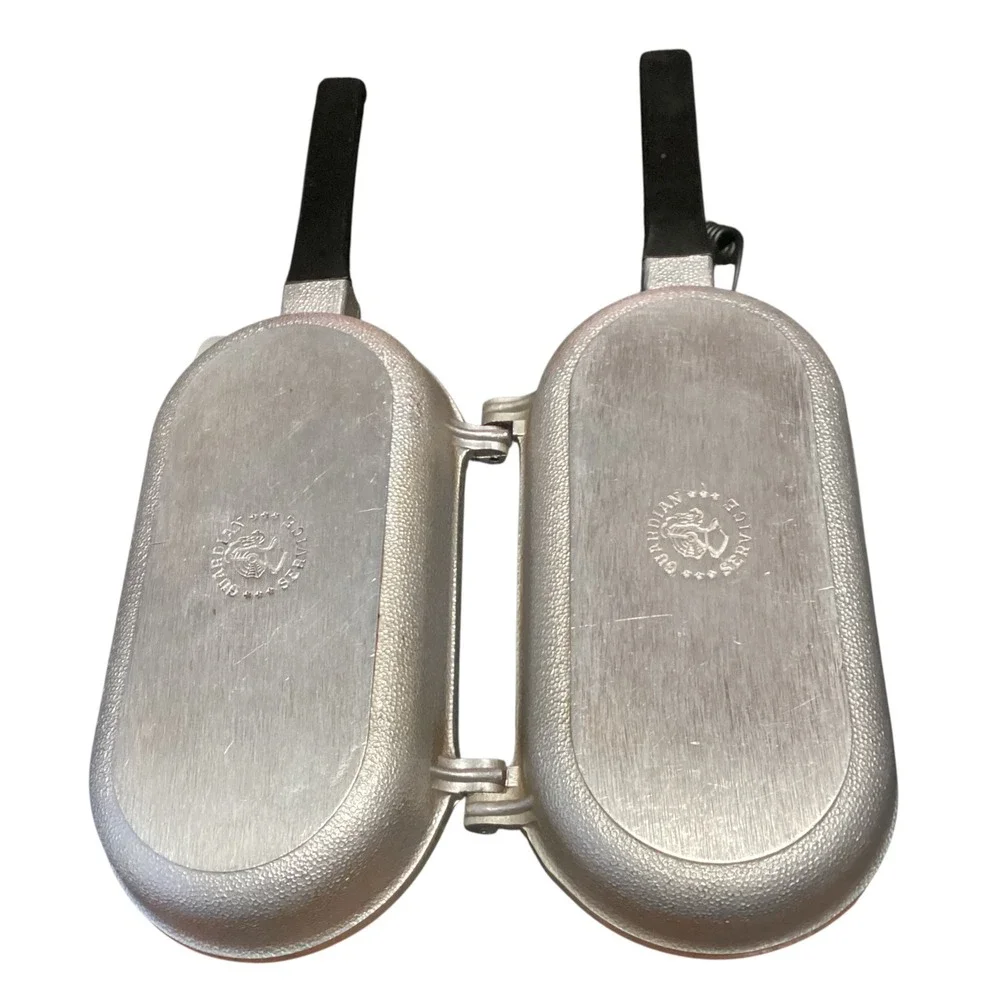 Vintage Guardian Service Cast Aluminum Omelet Pan Hinged Double Sided Skillet
